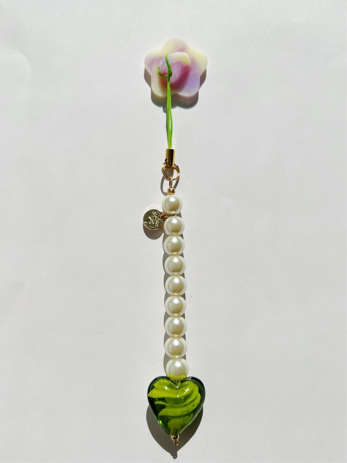 Corazon Verde Phone Charm