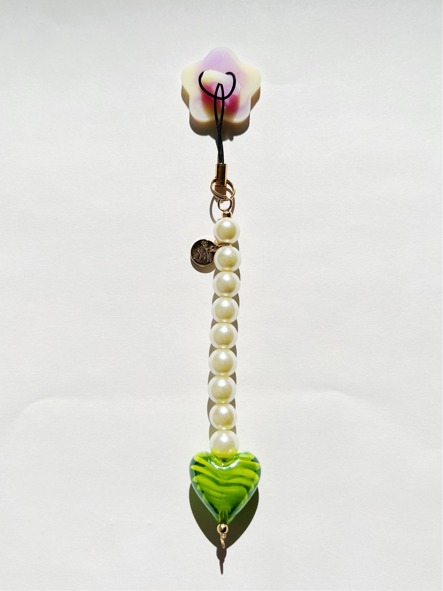 Corazon Verde Phone Charm