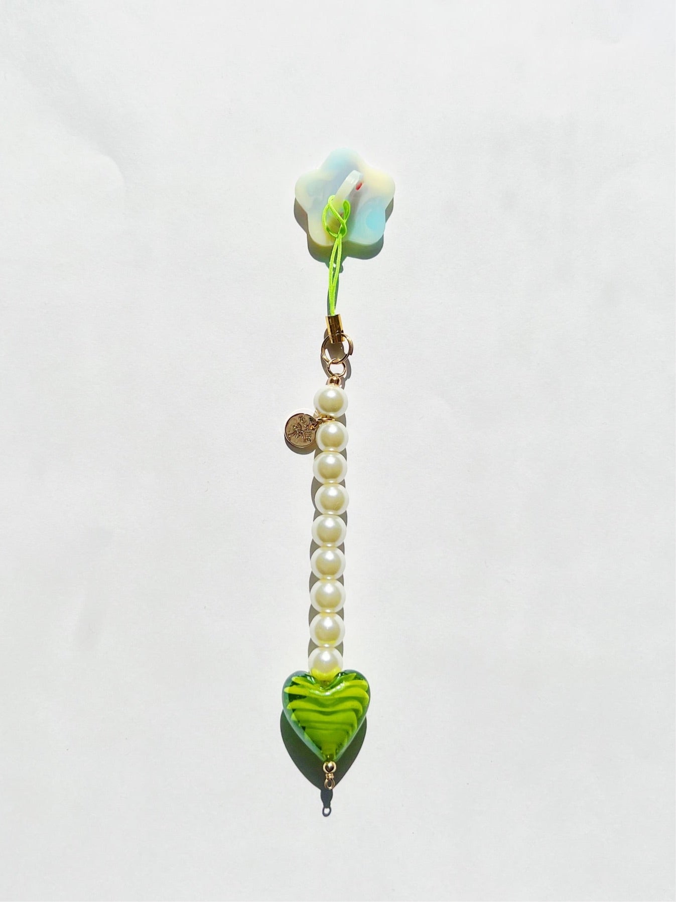 Corazon Verde Phone Charm